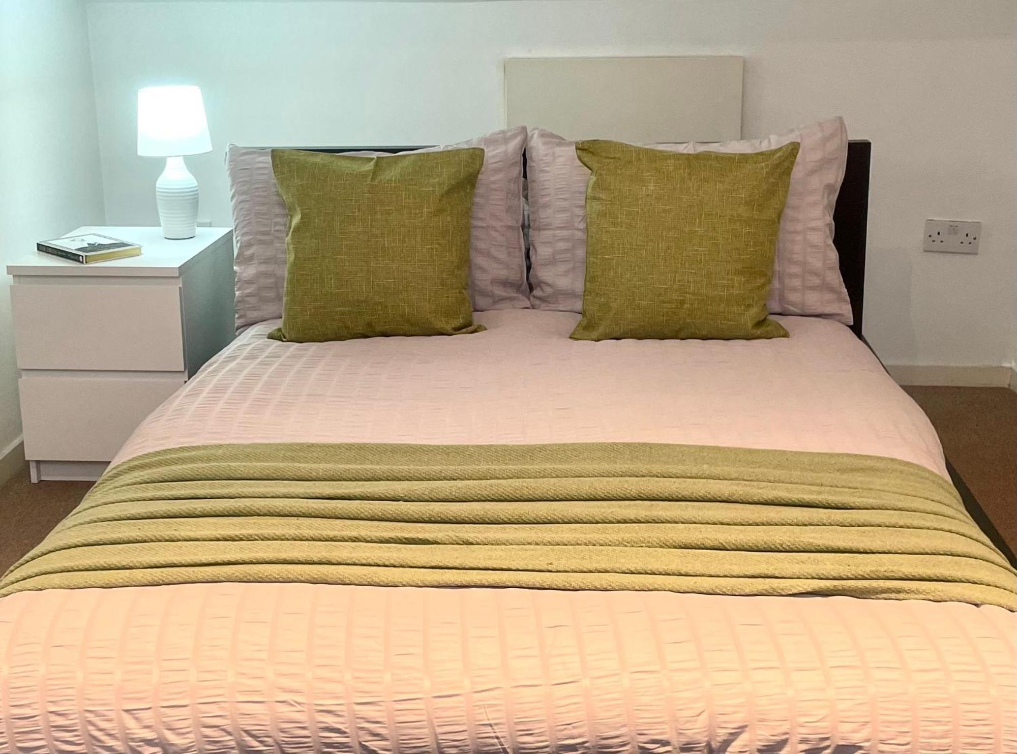 A Fantastic One Double Bedroom Flat ロンドン エクステリア 写真